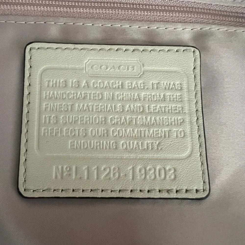 Coach Park Pebbled Leather Hobo Crossbody Bag Taupe Turnlock Flap Style 19303